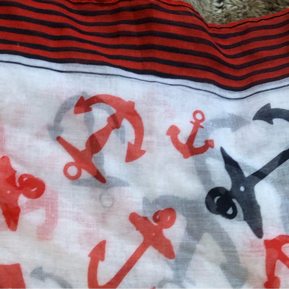 Nautical scarf with black and red anchors with black and red stripes on the edge - Picture 5 of 6